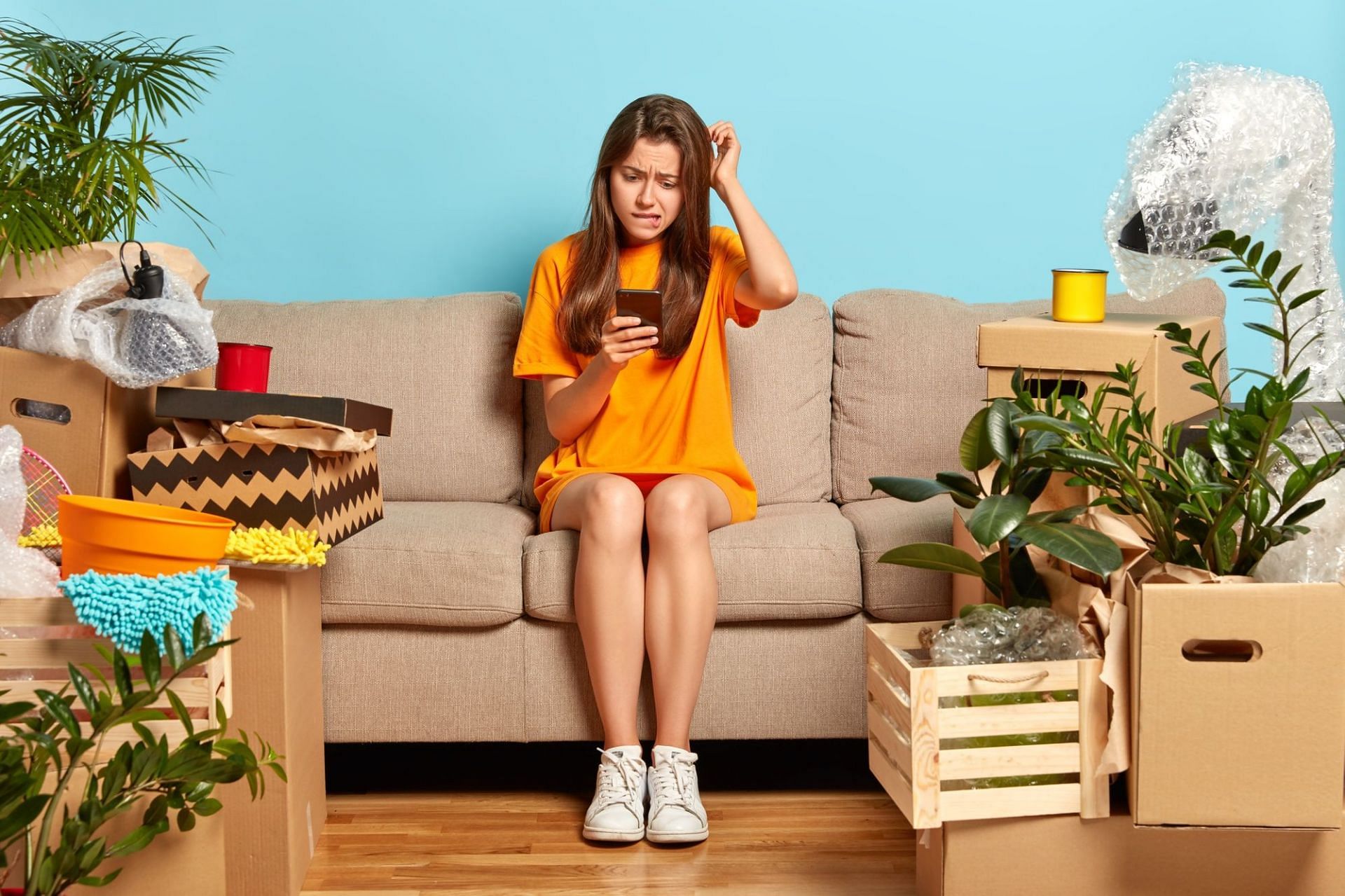 You can be confused and often lose your belongings, when suffering from ADHD (Image by wayhomestudio on Freepik)